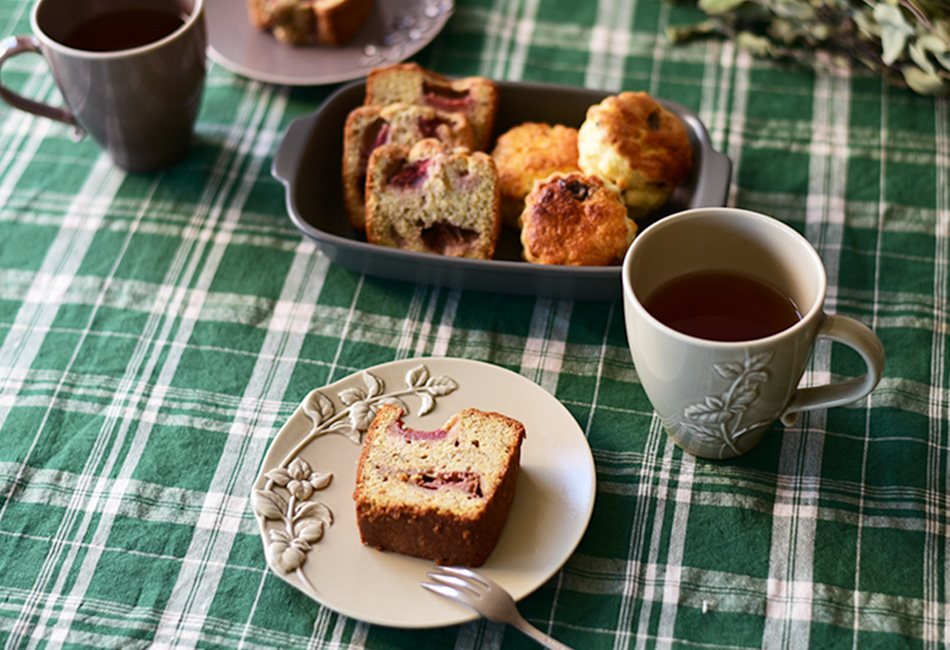 苺と紅茶のパウンドケーキ✕ミント160プレート